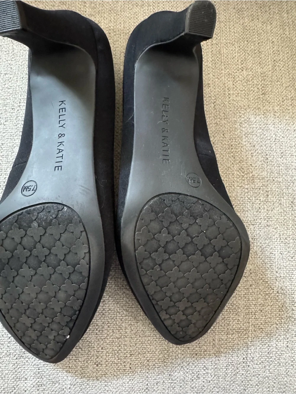 Kelly & Katie sleek black